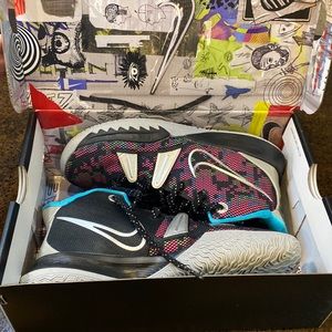 Nike Kyrie 7 (GS) Pixel Camo Shoes